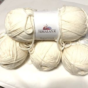 NWT 176 YDS EACH 4 Skeins 60% COTTON AND 40% ACRYLIC CREAM HIMALAYA YARN
